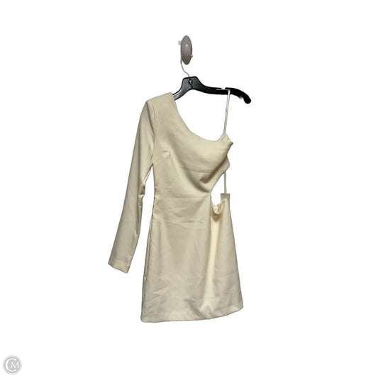 Dress Casual Short By Astr In Cream, Size: S