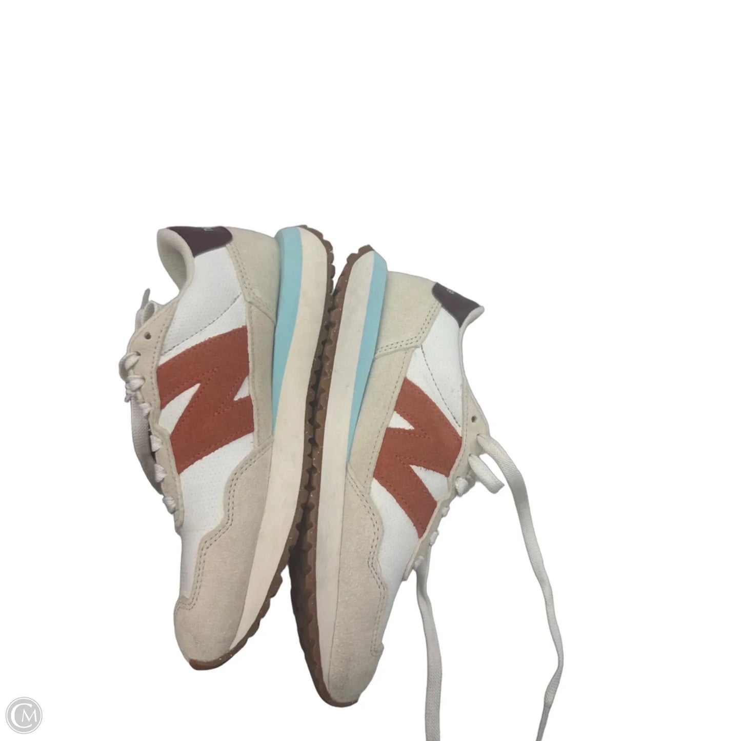 Shoes Sneakers By New Balance In Cream & Tan, Size: 6.5
