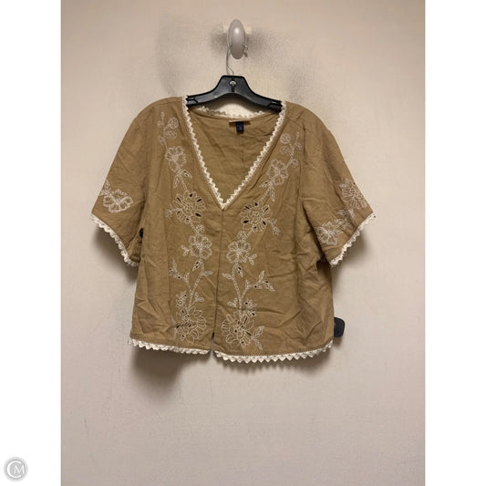 Top Short Sleeve By Universal Thread In Tan & White, Size: Xl