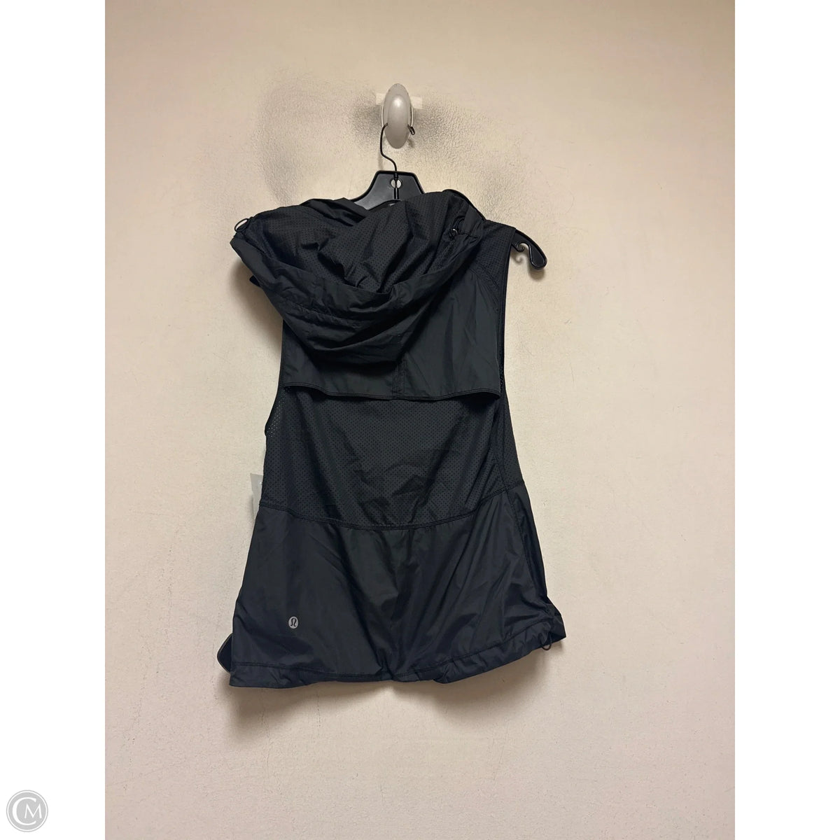Athletic Jacket By Lululemon In Grey, Size: 2