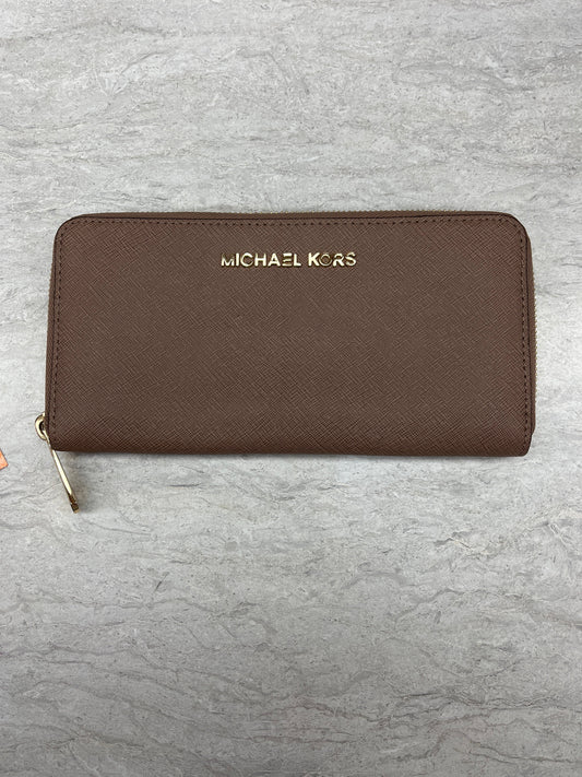 Wallet Designer By Michael Kors  Size: Large