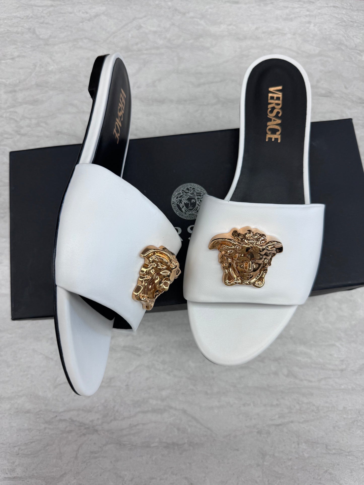 Sandals Luxury Designer By Versace  Size: 8