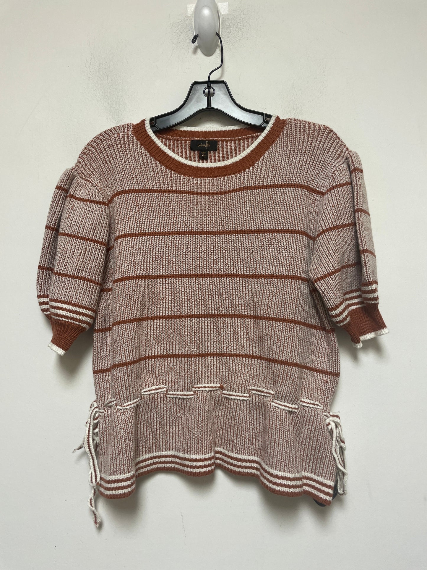 Sweater Short Sleeve By Clothes Mentor  Size: L