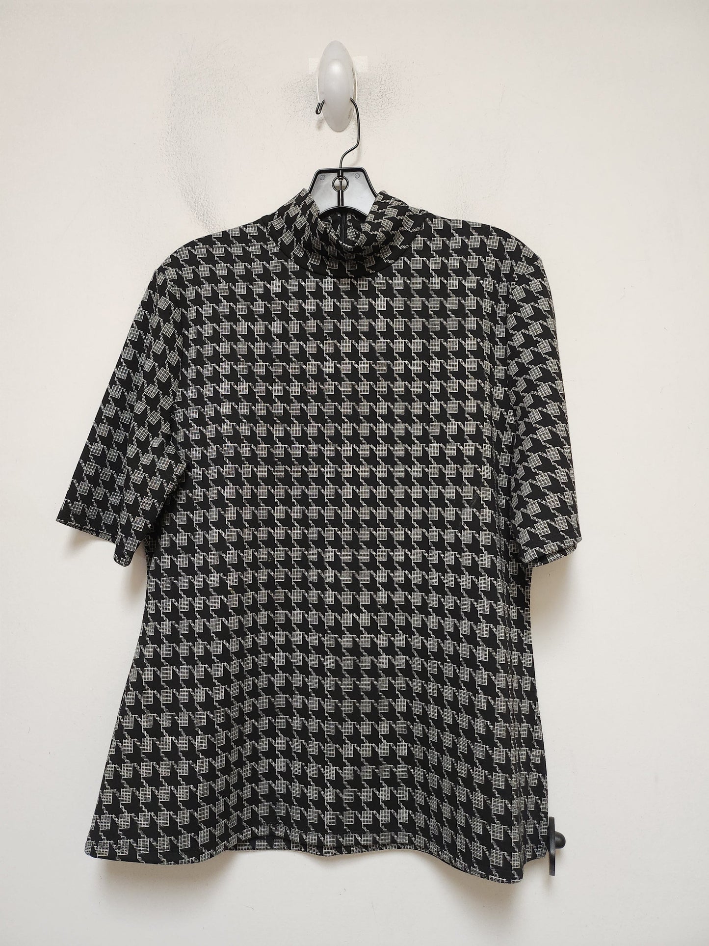 Plaid Pattern Top Short Sleeve New York And Co, Size L