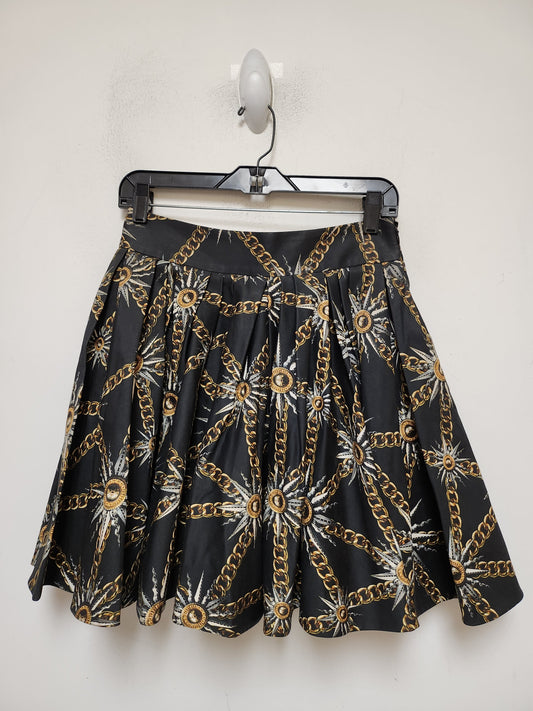 Skirt Mini & Short By Cma In Black & Gold, Size: 6