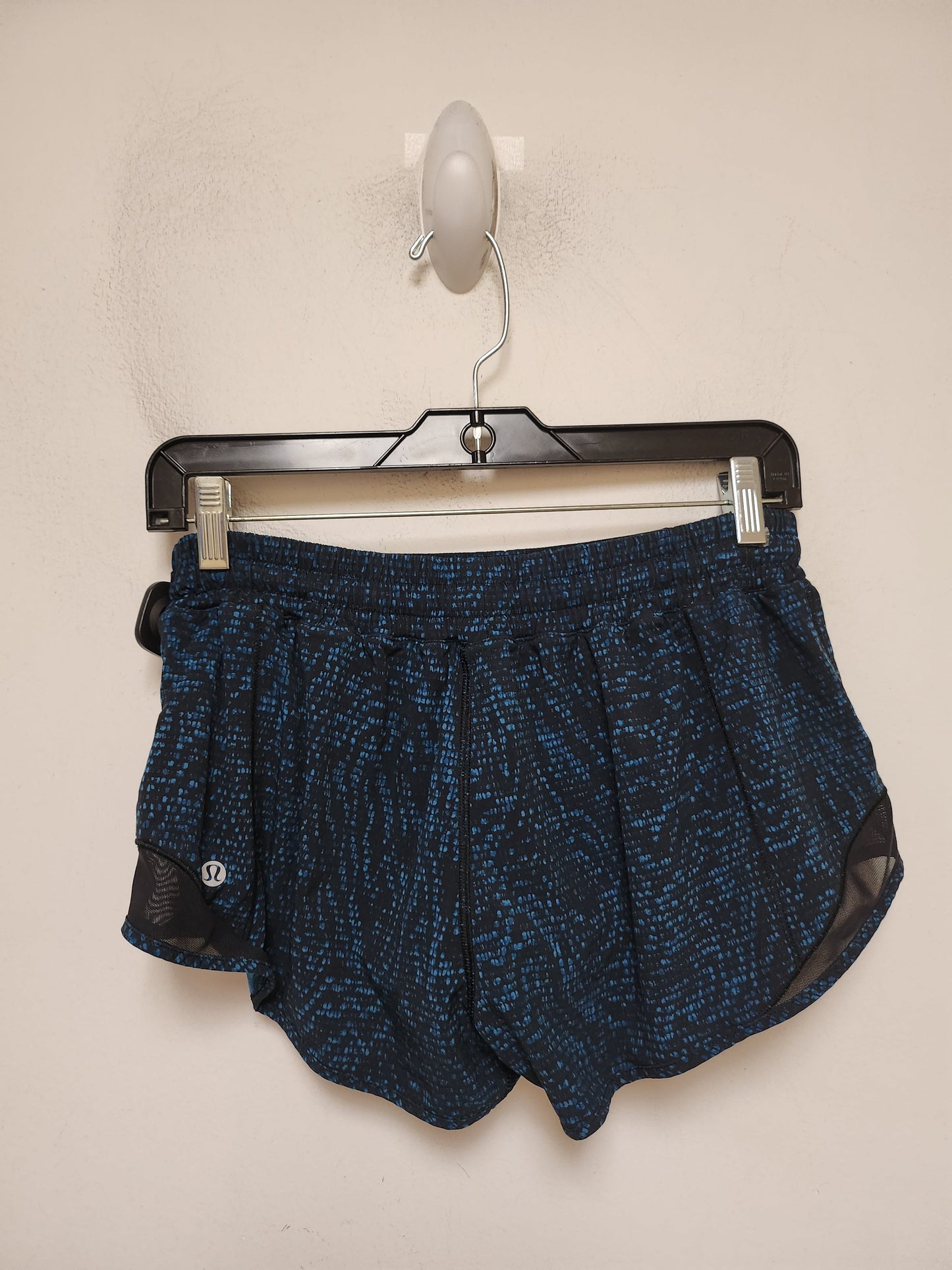 Athletic Shorts By Lululemon In Black & Blue, Size: 8