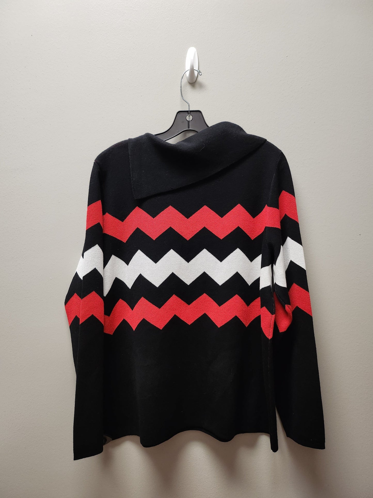 Sweater By Investments In Chevron Pattern, Size: Xl