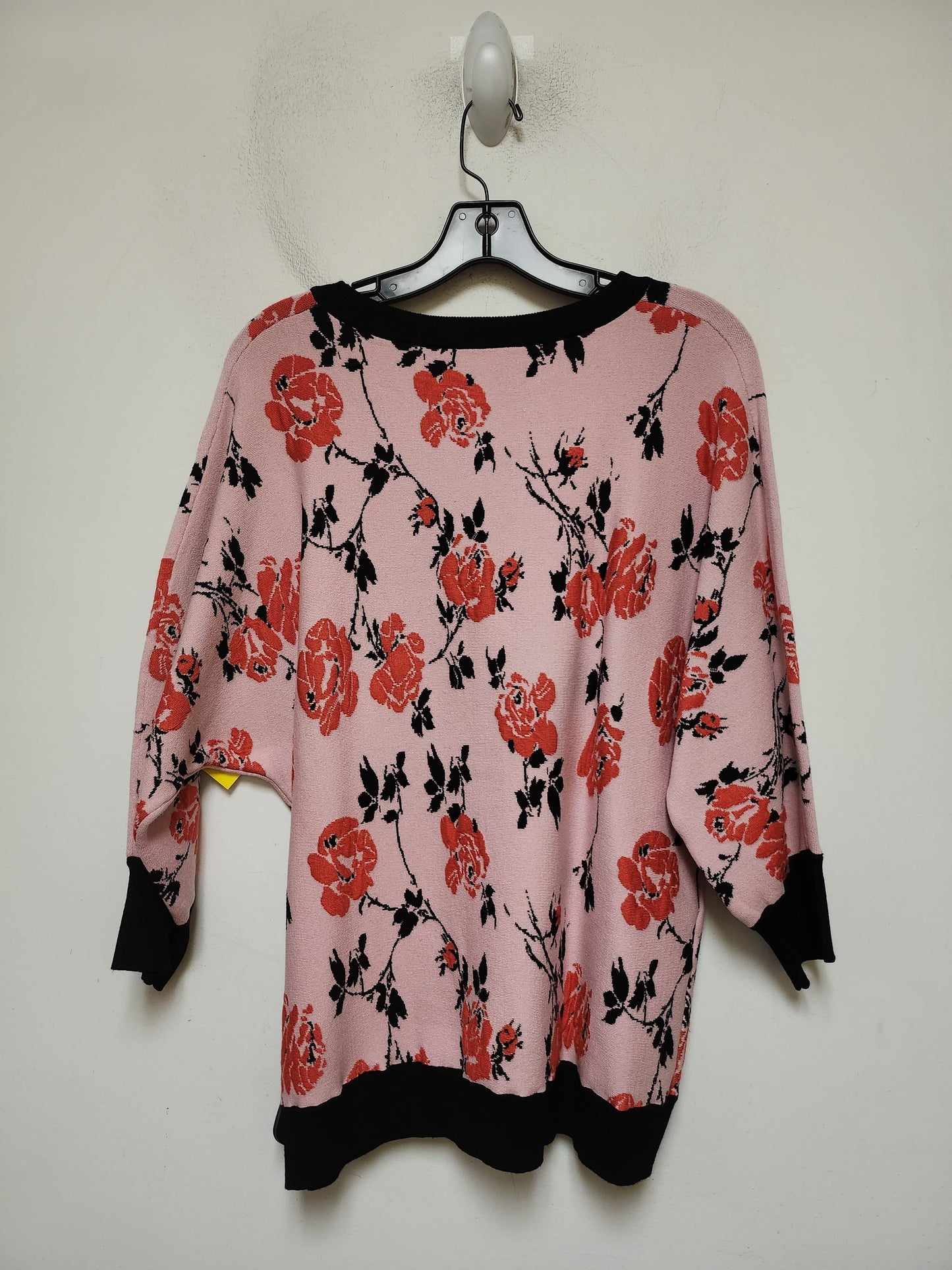 Sweater By T Tahari In Floral Print, Size: Xl