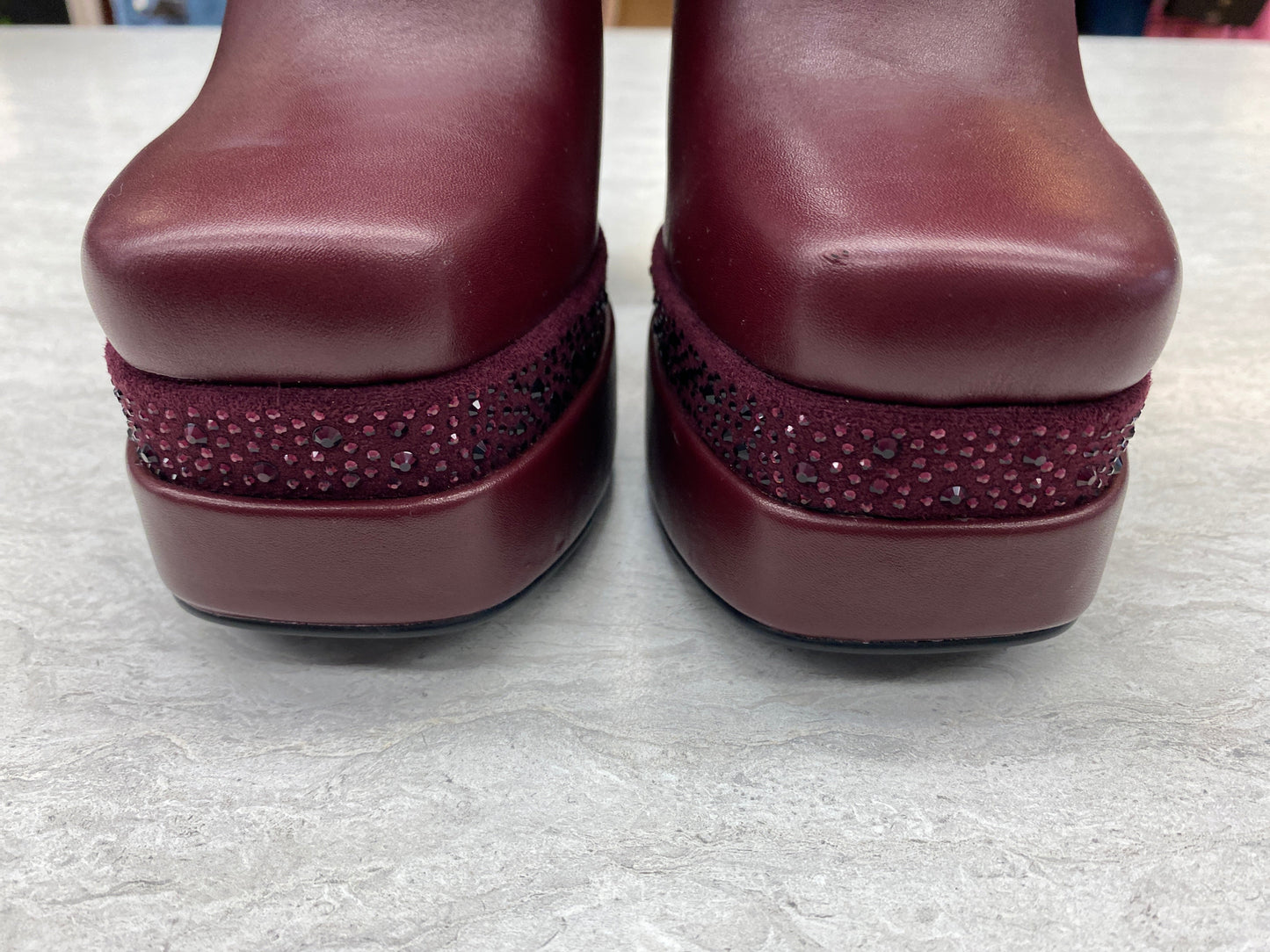 Boots Ankle Heels By Clothes Mentor In Maroon, Size: 7