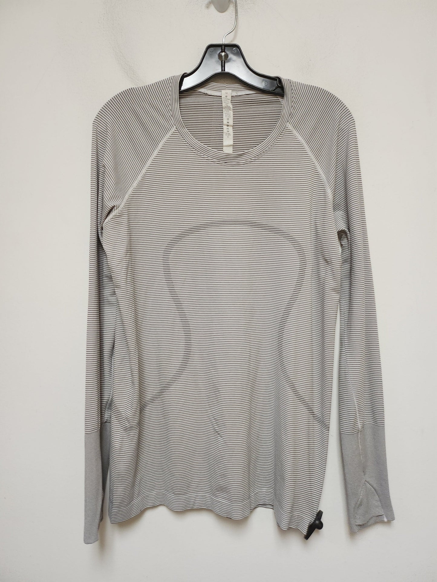 Athletic Top Long Sleeve Crewneck By Lululemon In Striped Pattern, Size: 12