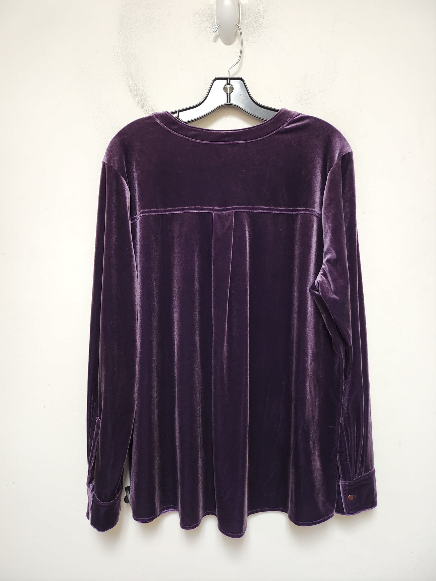 Top Long Sleeve By Investments In Purple, Size: 1x