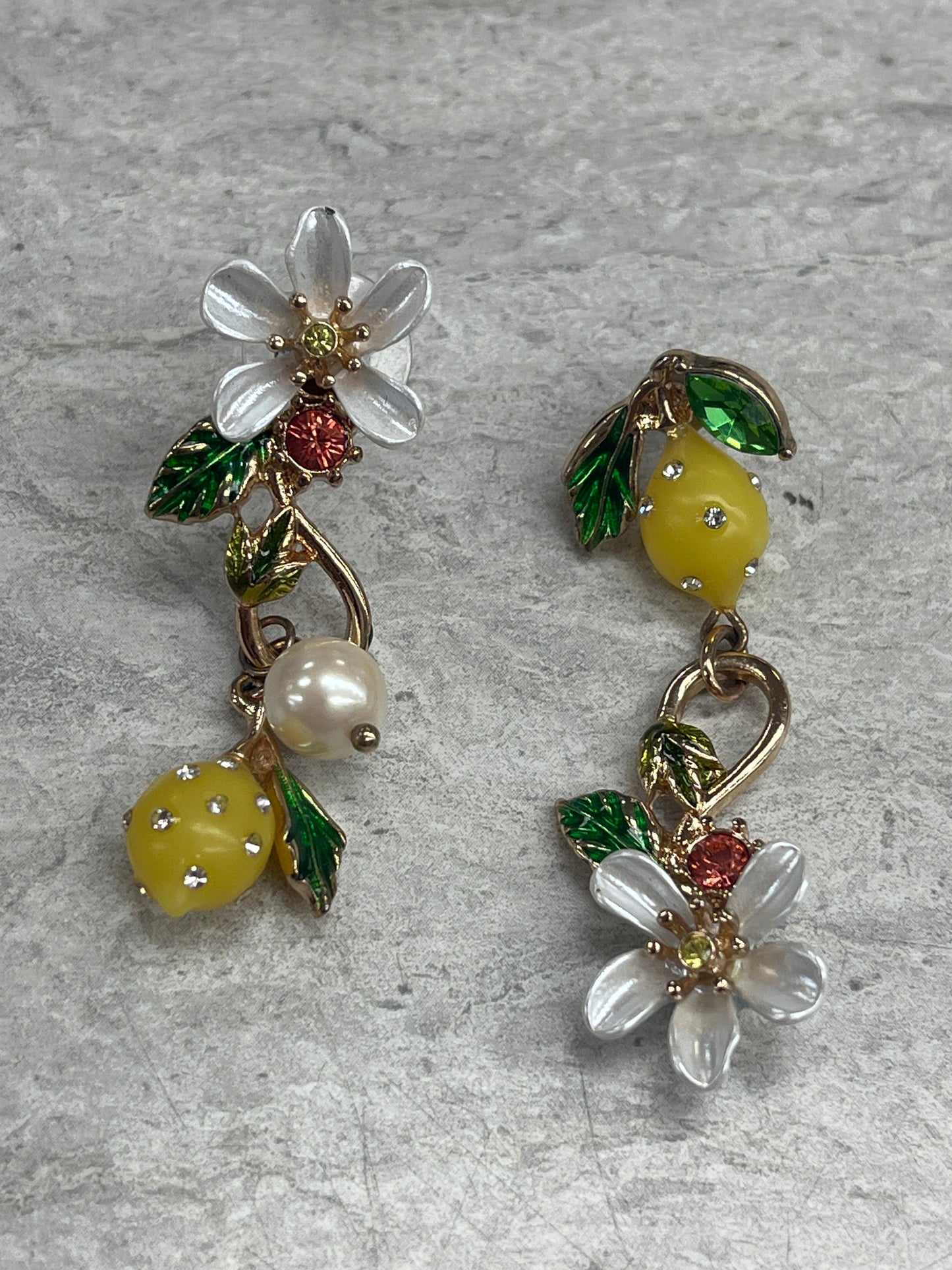 Earrings Dangle/drop By Betsey Johnson