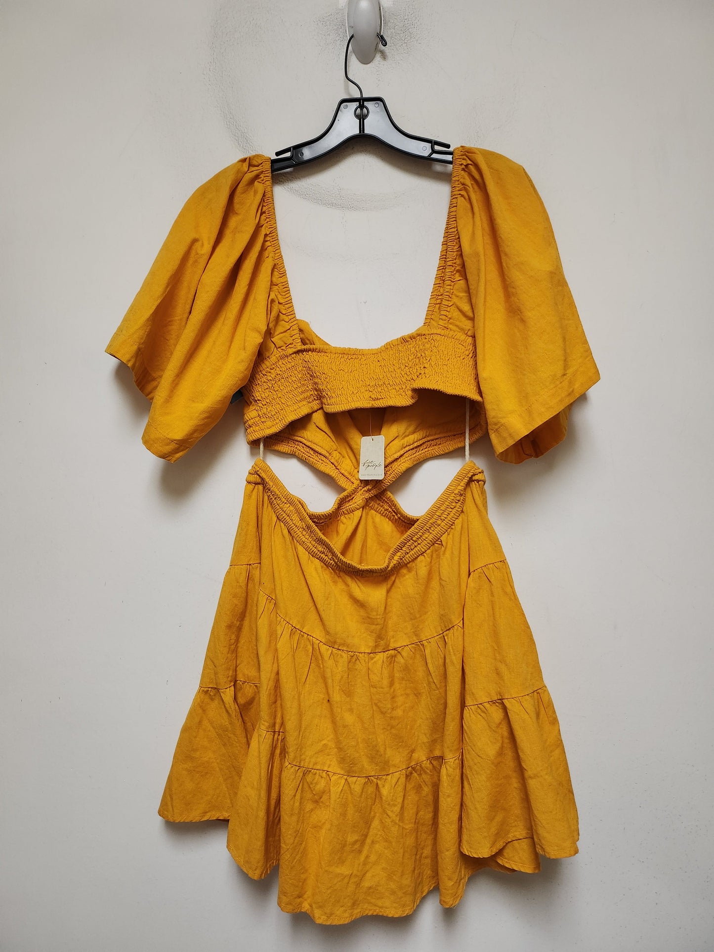 Dress Casual Short By Free People In Yellow, Size: L