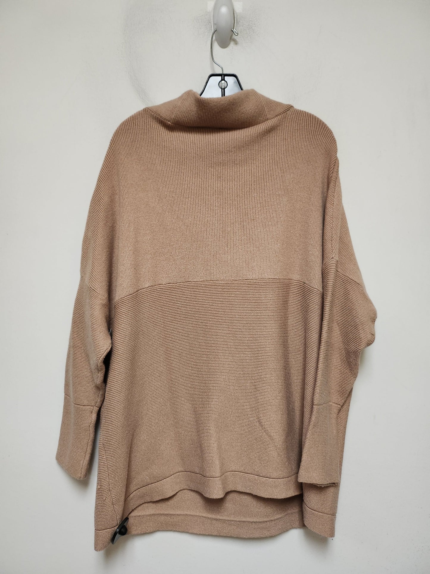 Sweater By Clothes Mentor In Tan, Size: M