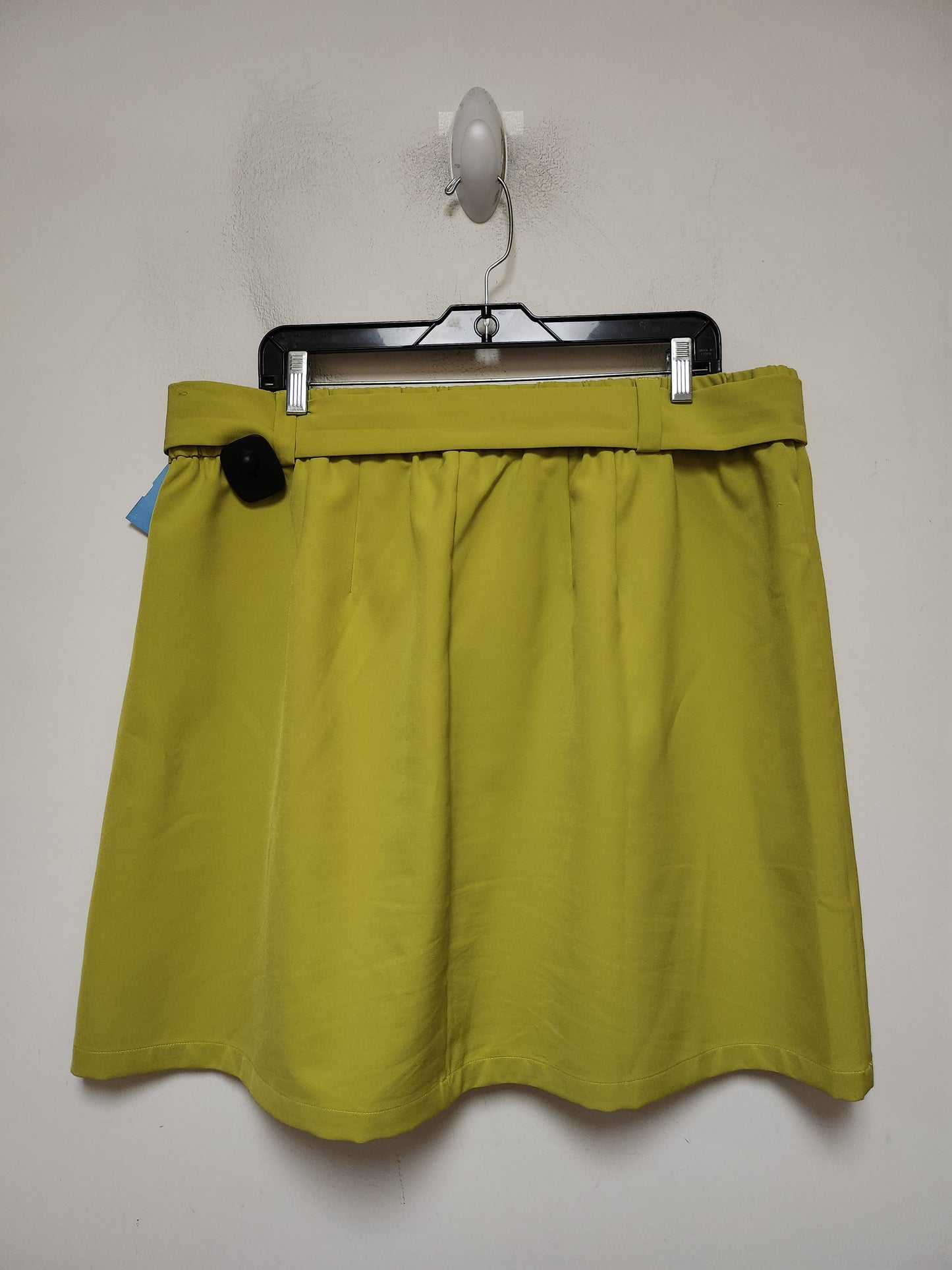 Skirt Mini & Short By Eloquii In Chartreuse, Size: 18