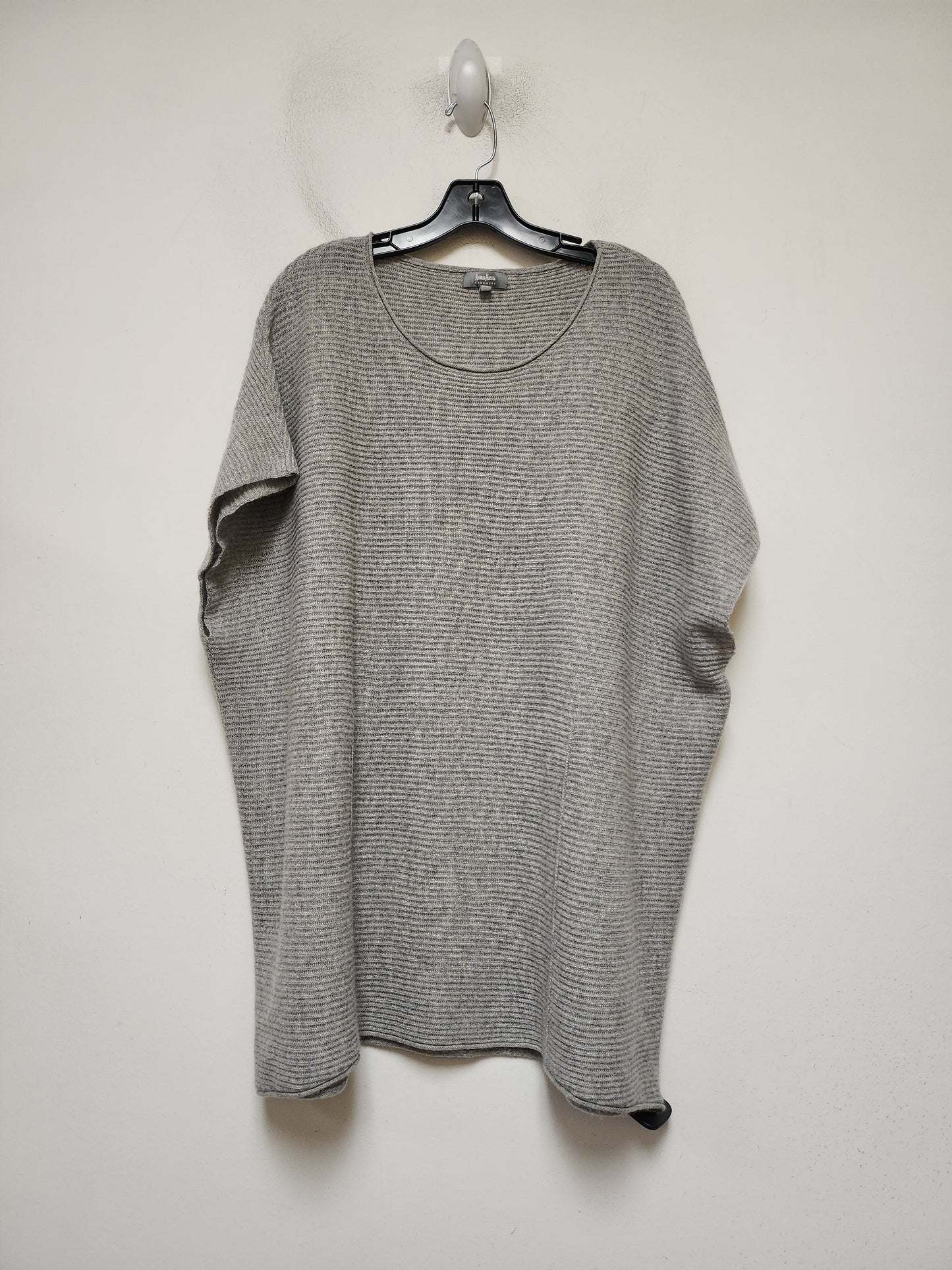 Sweater Designer By Neiman Marcus In Grey, Size: L