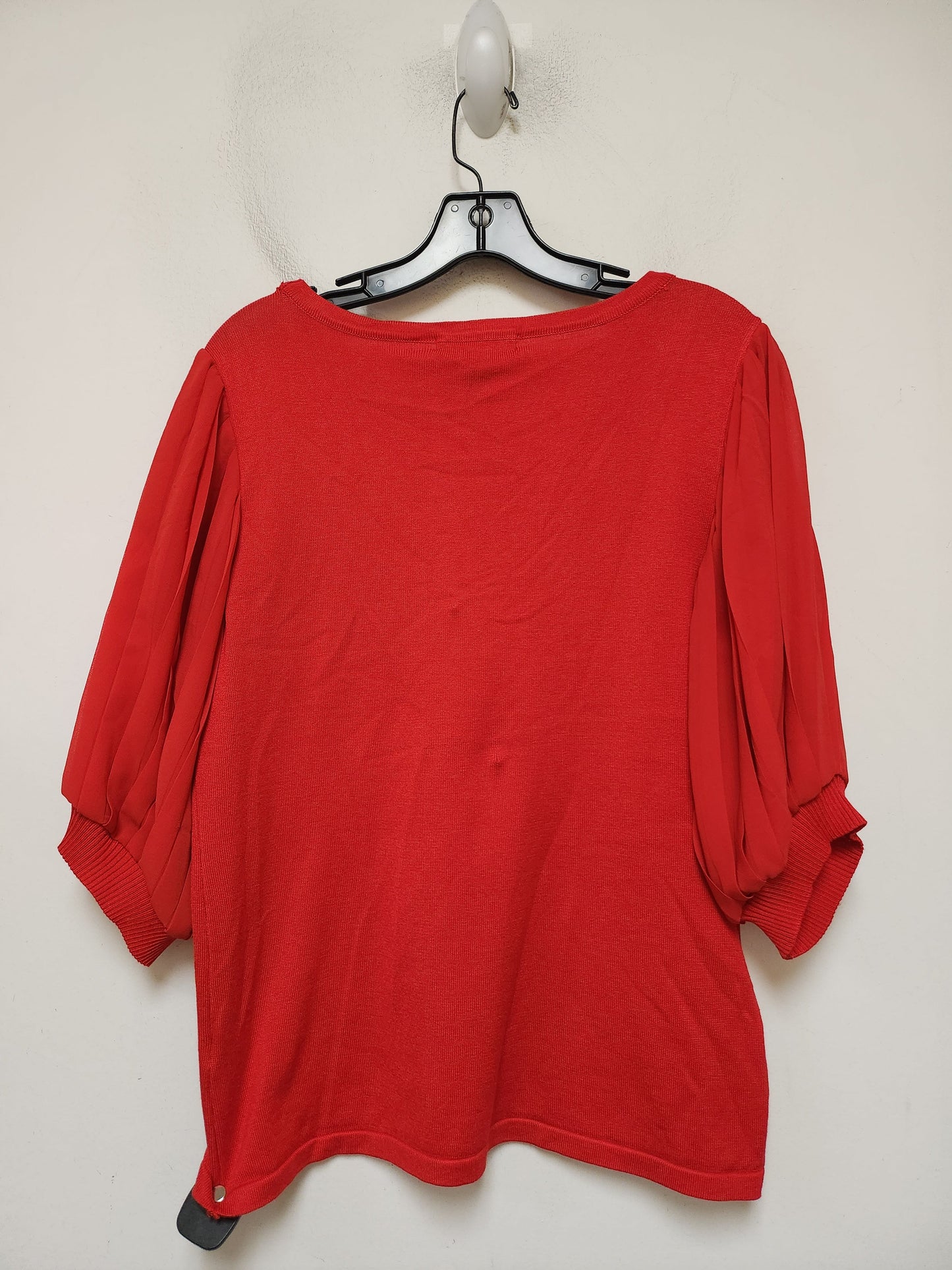 Top Short Sleeve By Clothes Mentor In Red, Size: L