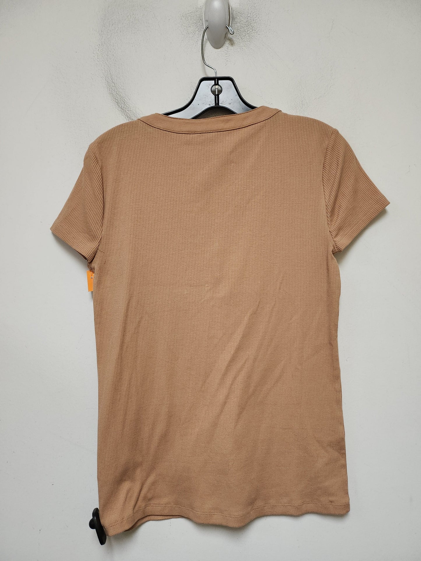 Top Short Sleeve Basic By Gap In Tan, Size: M