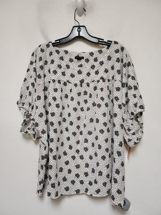 Top Short Sleeve By Ann Taylor In Black & White, Size: Xl