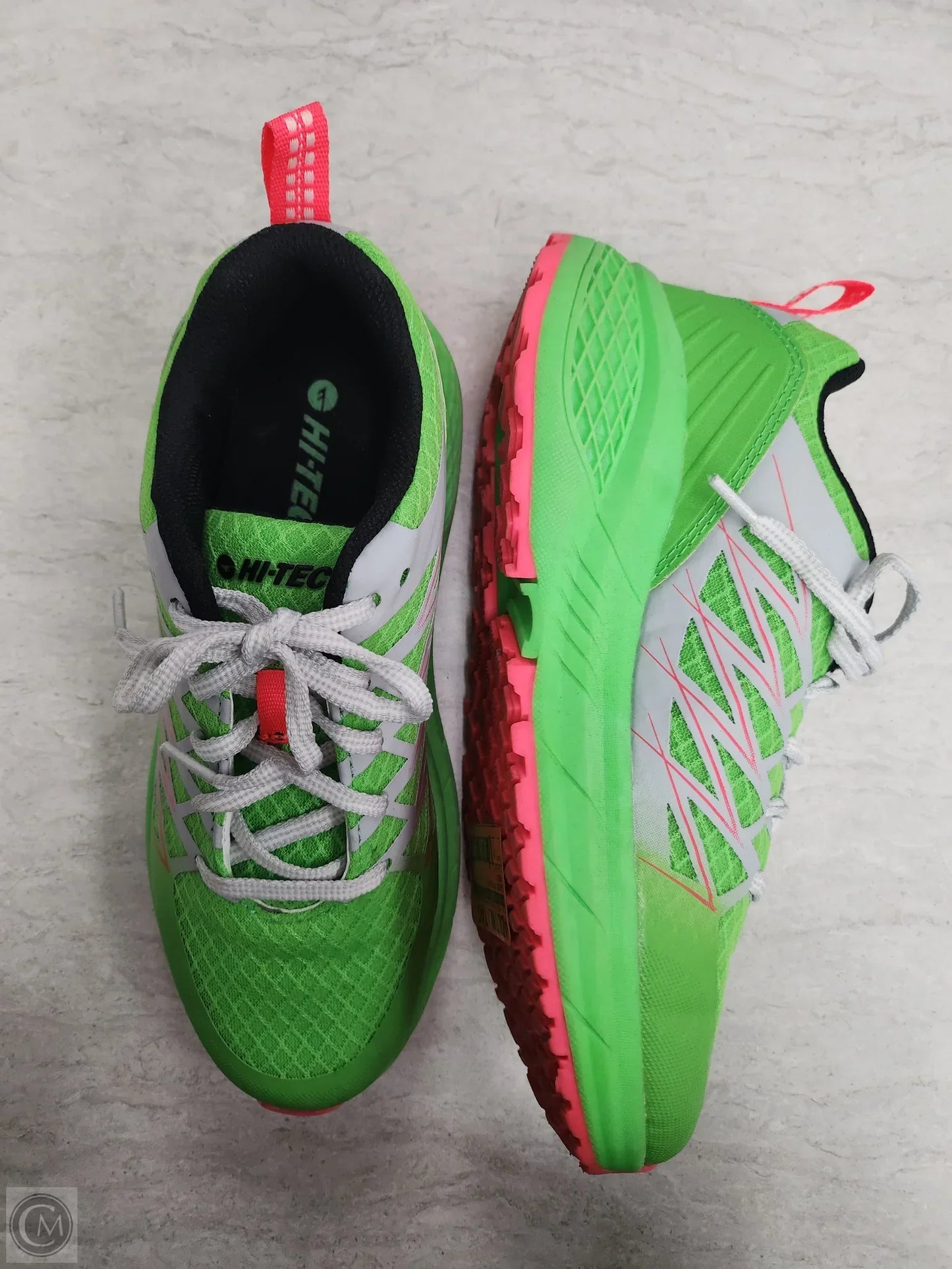 Shoes Athletic By Clothes Mentor In Green, Size: 7.5