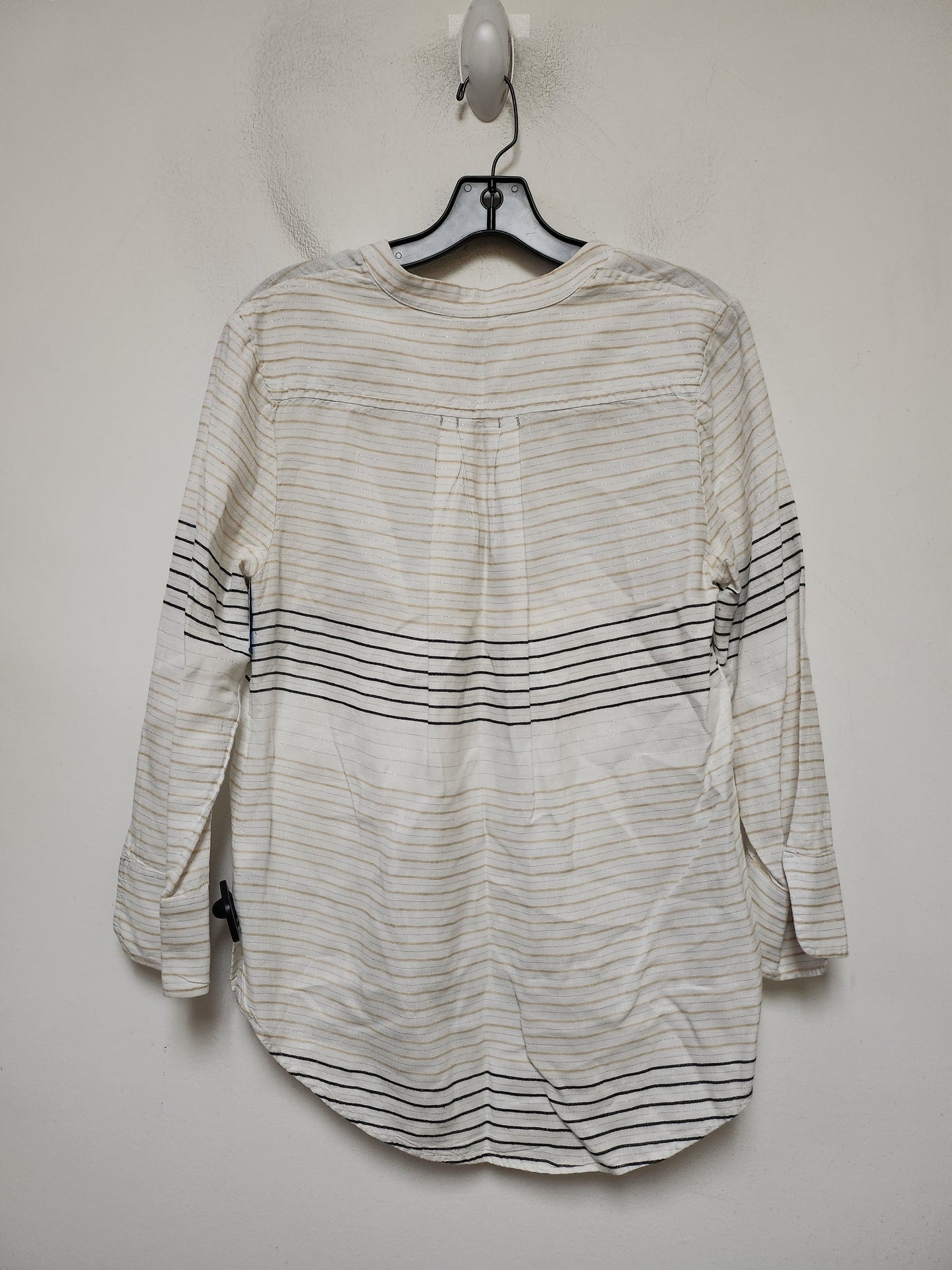 Top Long Sleeve By Vineyard Vines In Striped Pattern, Size: S