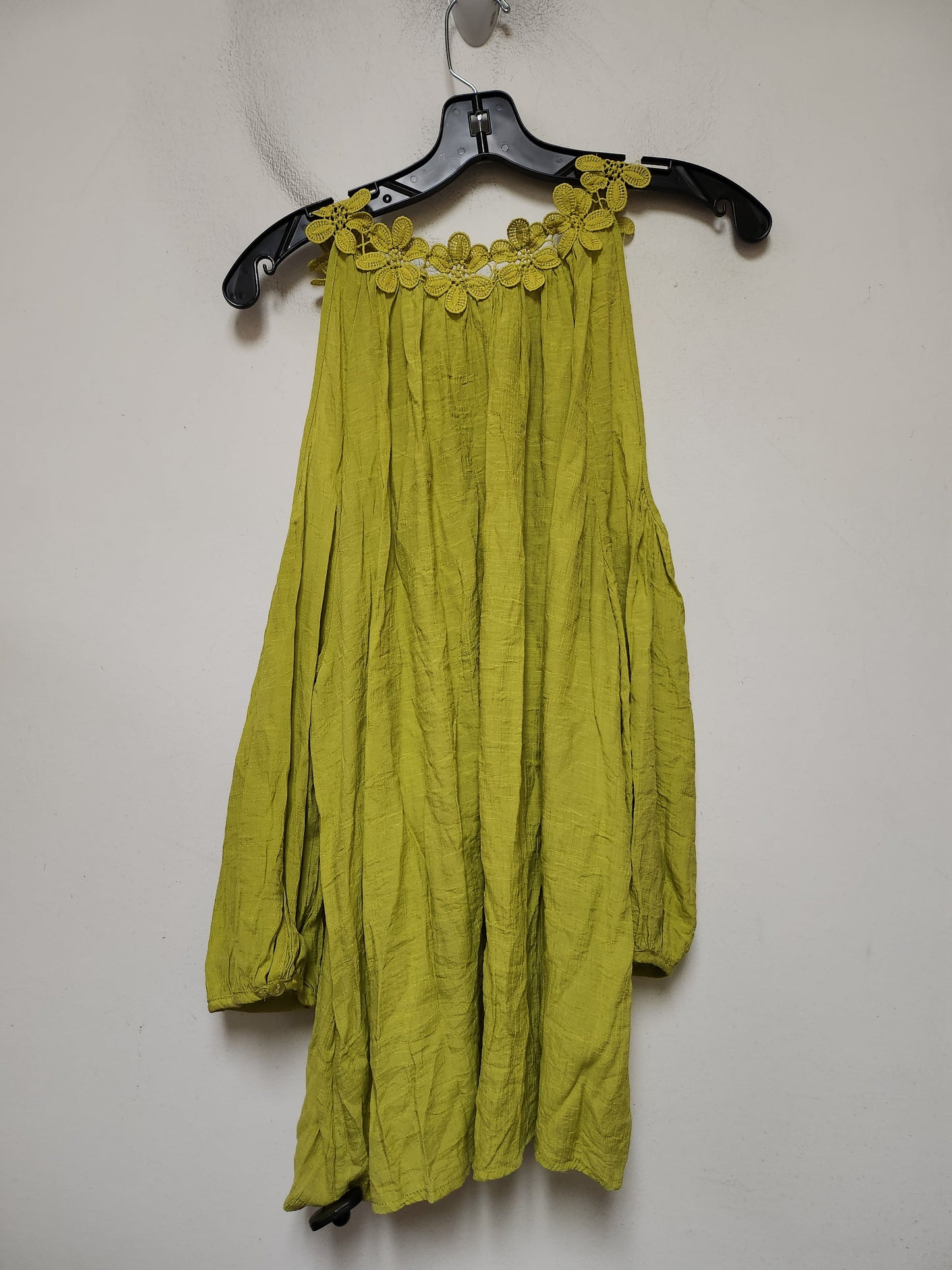 Top Short Sleeve By Cato In Green, Size: 2x