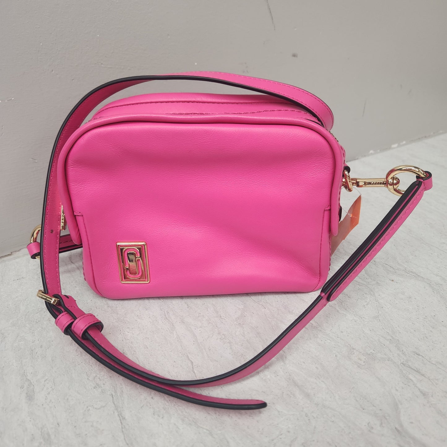 Crossbody Luxury Designer By Marc Jacobs  Size: Small