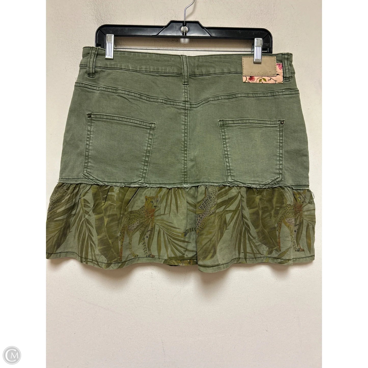 Skirt Mini & Short By Desigual In Green, Size: 8