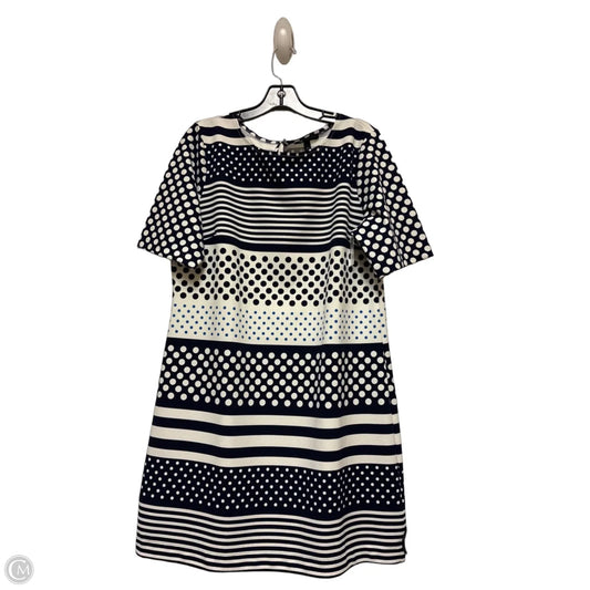 Dress Casual Short By Banana Republic In Blue & White, Size: L