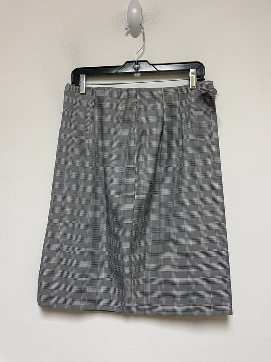 Skirt Mini & Short By Clothes Mentor  Size: 14