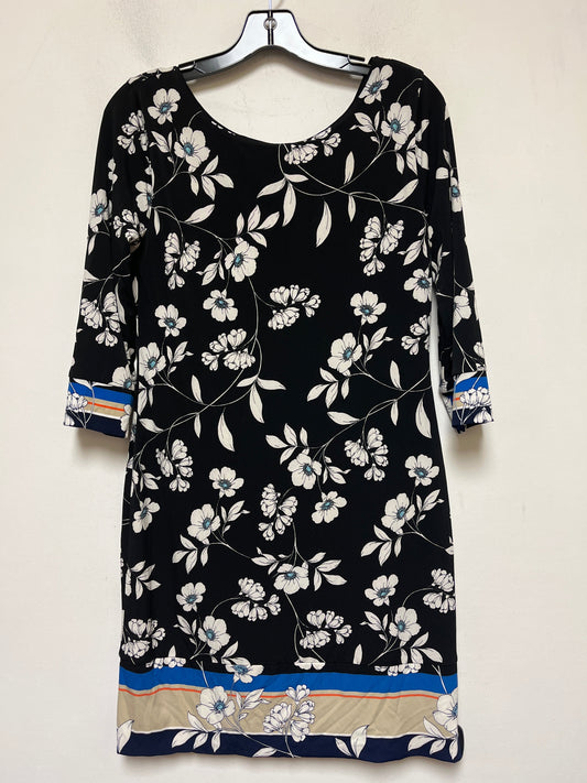 Dress Casual Short By White House Black Market  Size: S