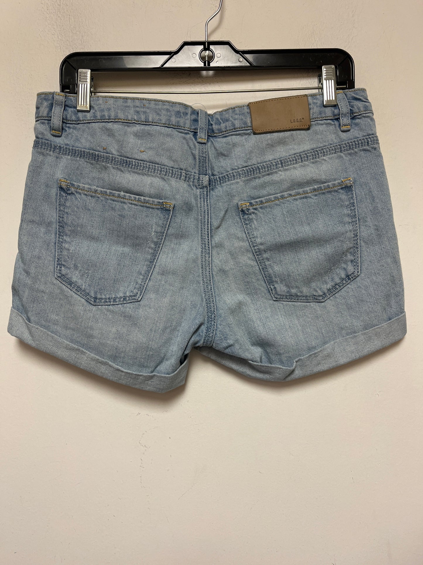 Shorts By Logg  Size: 4