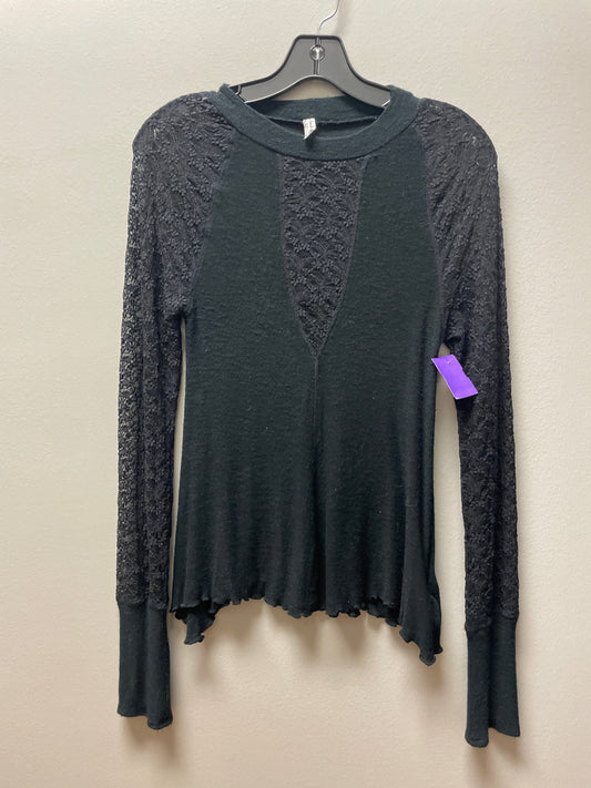 Top Long Sleeve By Free People In Black, Size: S