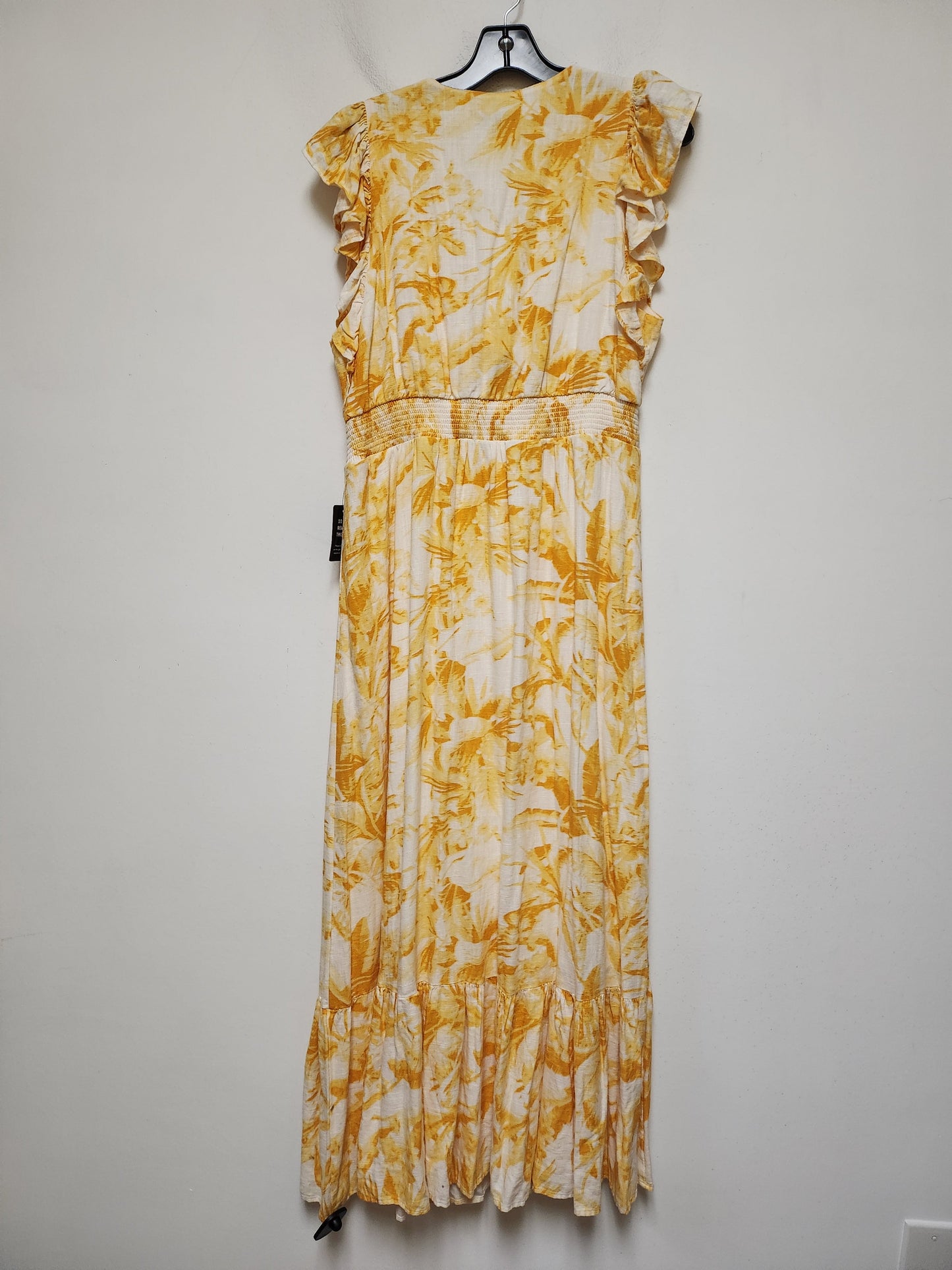 Dress Casual Maxi By Express In White & Yellow, Size: L