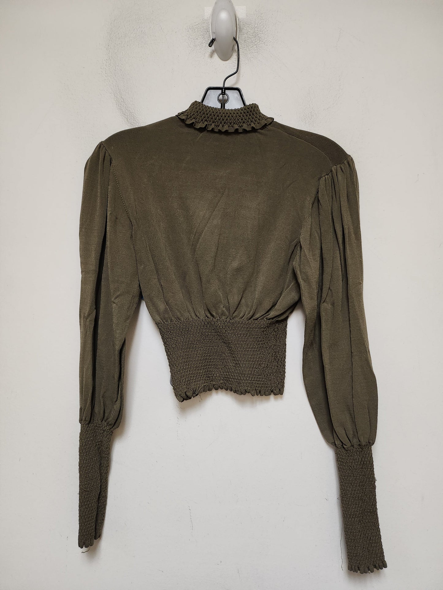 Top Long Sleeve By Zara In Green, Size: M