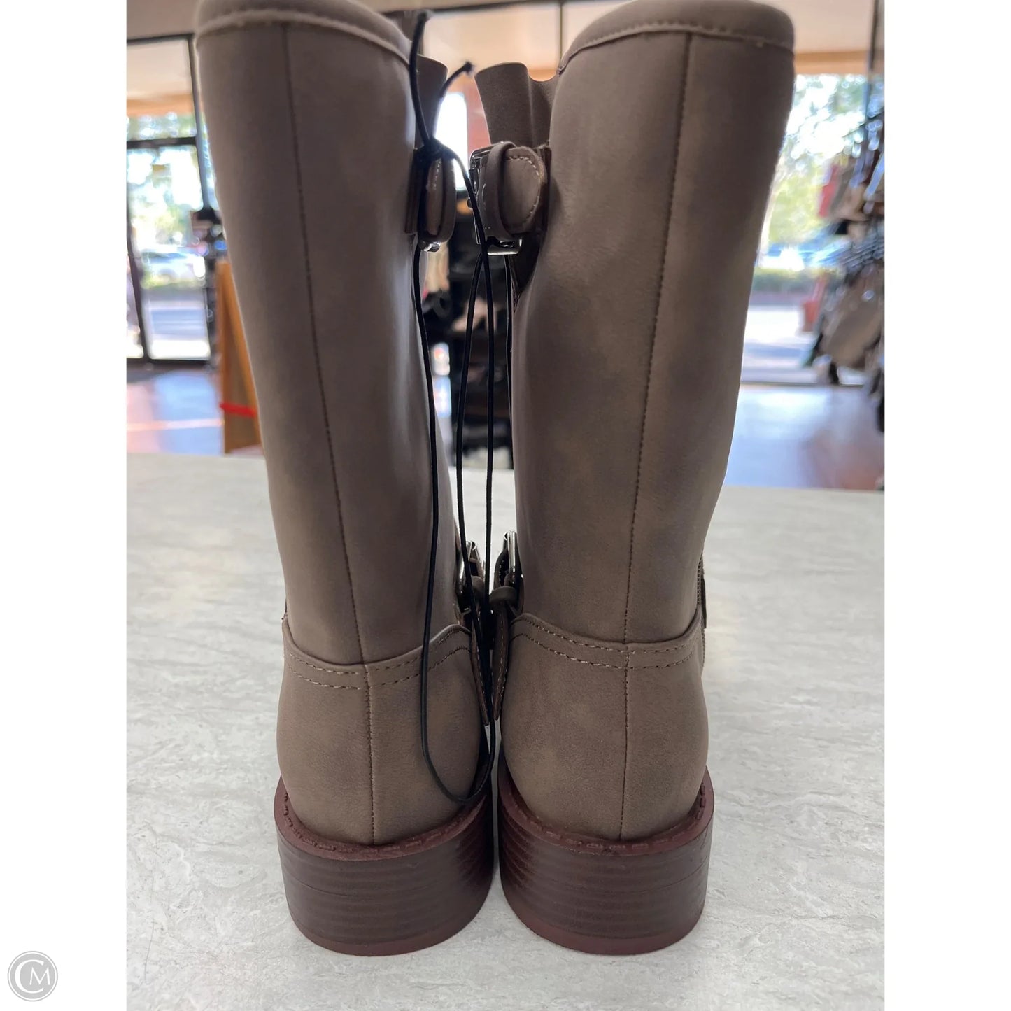 Boots Ankle Flats By Dolce Vita In Taupe, Size: 6