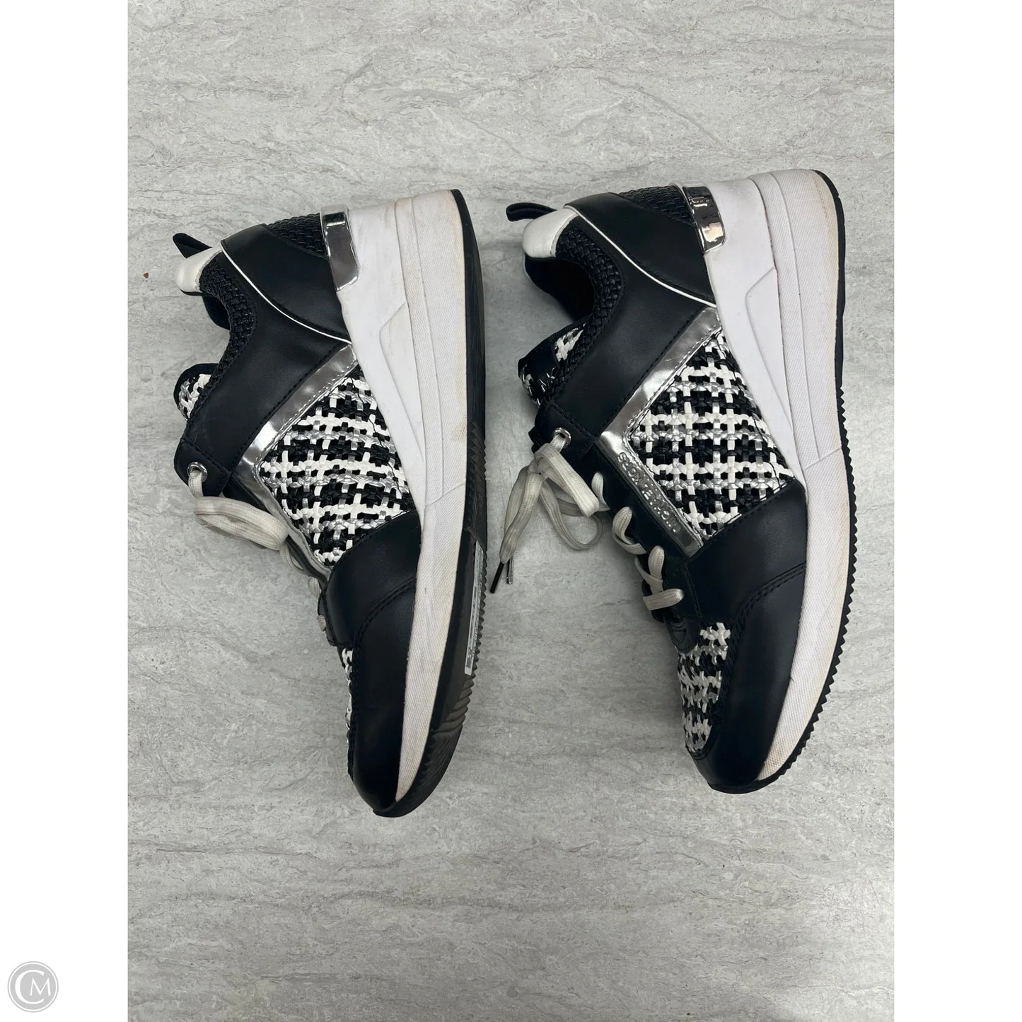 Shoes Sneakers By Michael By Michael Kors In Black & White, Size: 10