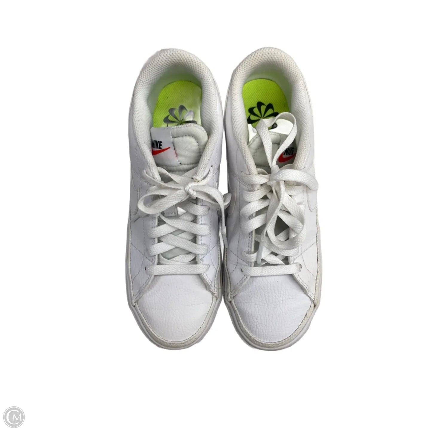 Shoes Sneakers By Nike In White, Size: 7
