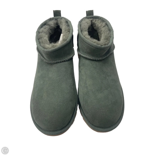 Boots Designer By Ugg In Green, Size: 10