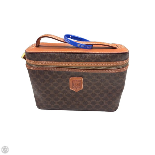 Makeup Bag Luxury Designer By Celine, Size: Medium