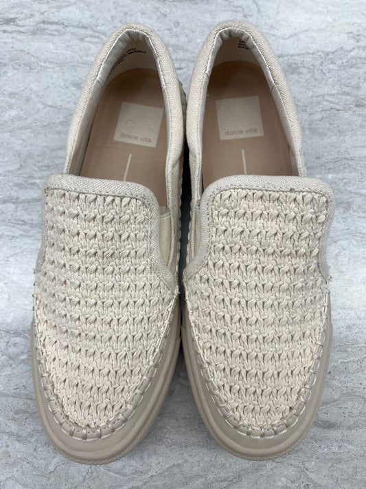 Shoes Flats By Dolce Vita In Cream, Size: 6.5