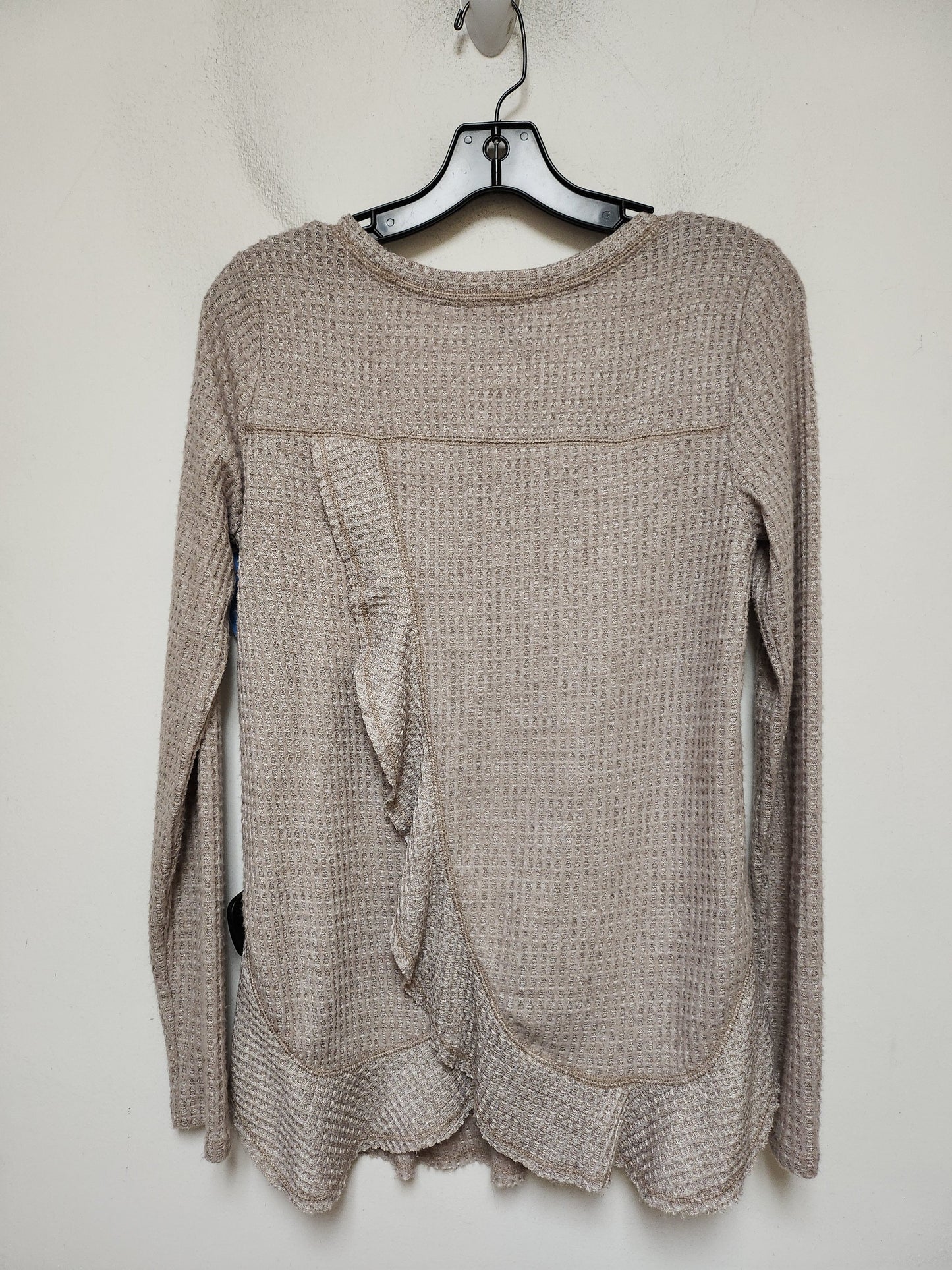 Top Long Sleeve By Anthropologie In Tan, Size: Xs