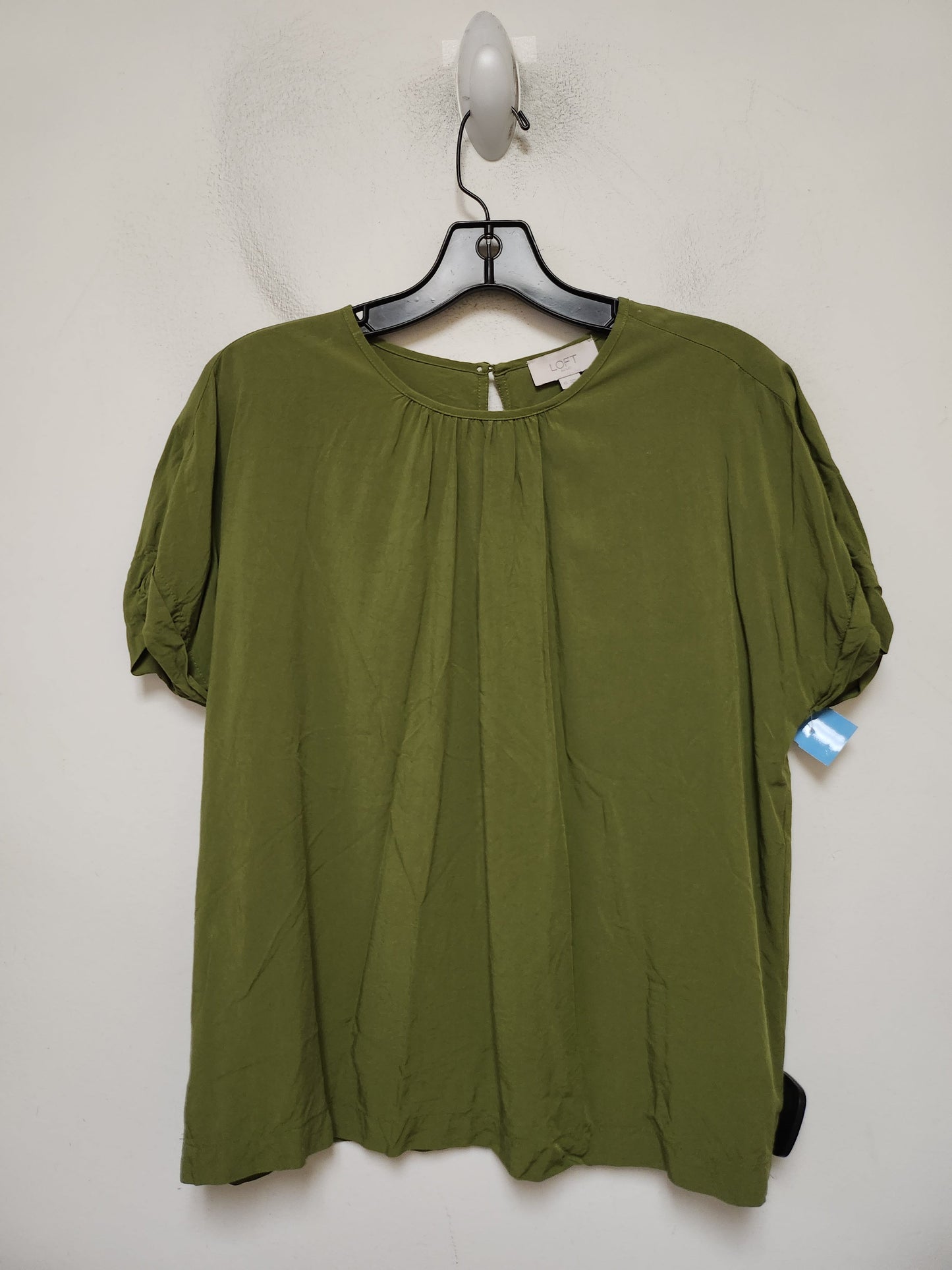 Top Short Sleeve By Loft In Green, Size: Xs