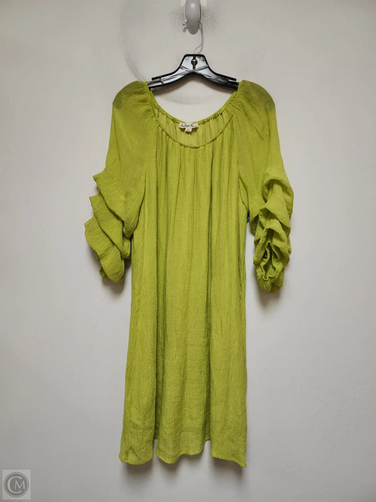 Dress Casual Short By Clothes Mentor In Chartreuse, Size: 2x