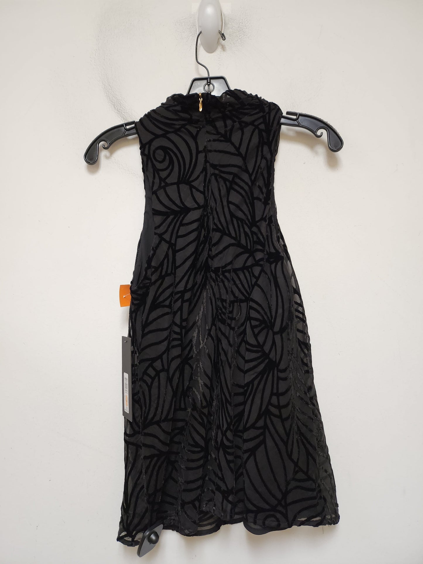 Top Sleeveless By Donna Karan In Black, Size: S