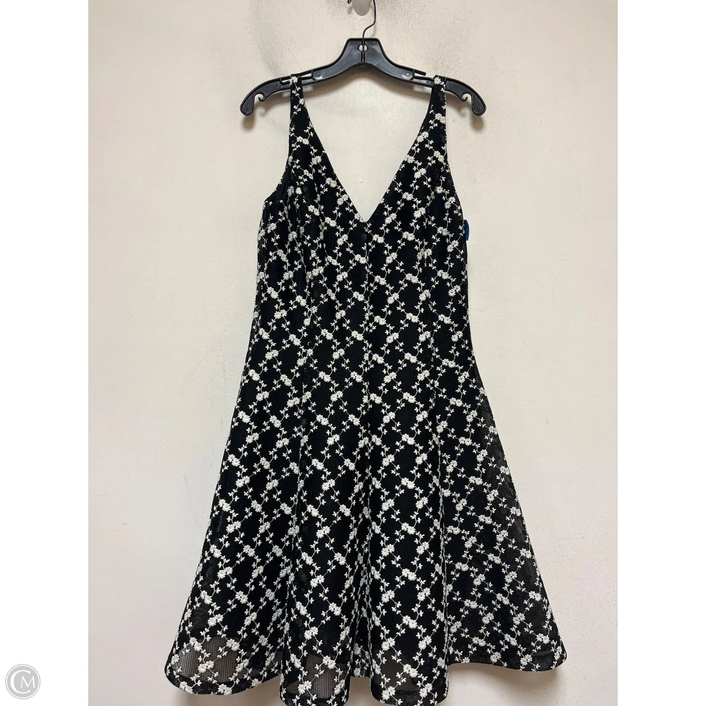 Dress Casual Short By Lauren By Ralph Lauren In Black & White, Size: M