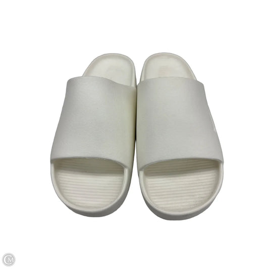 Sandals Flats By Nike In White, Size: 6