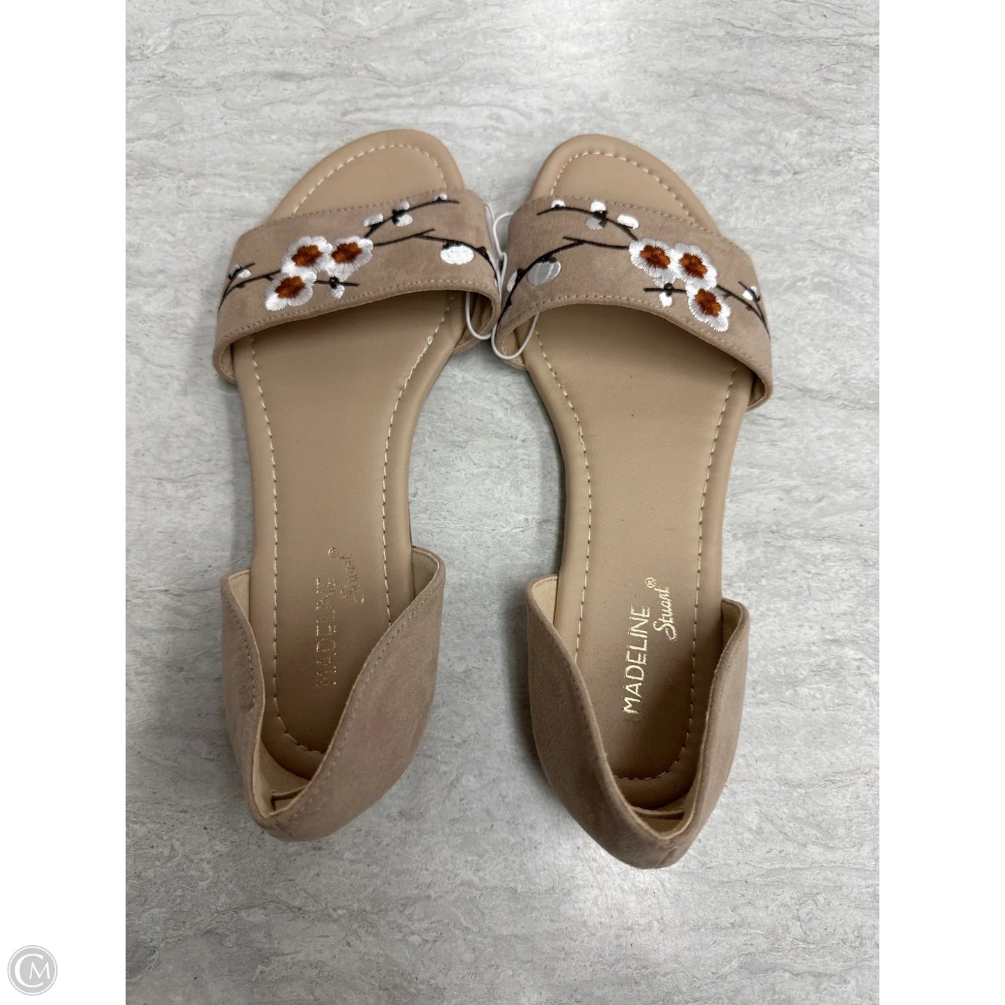 Sandals Flats By Clothes Mentor In Tan, Size: 8.5