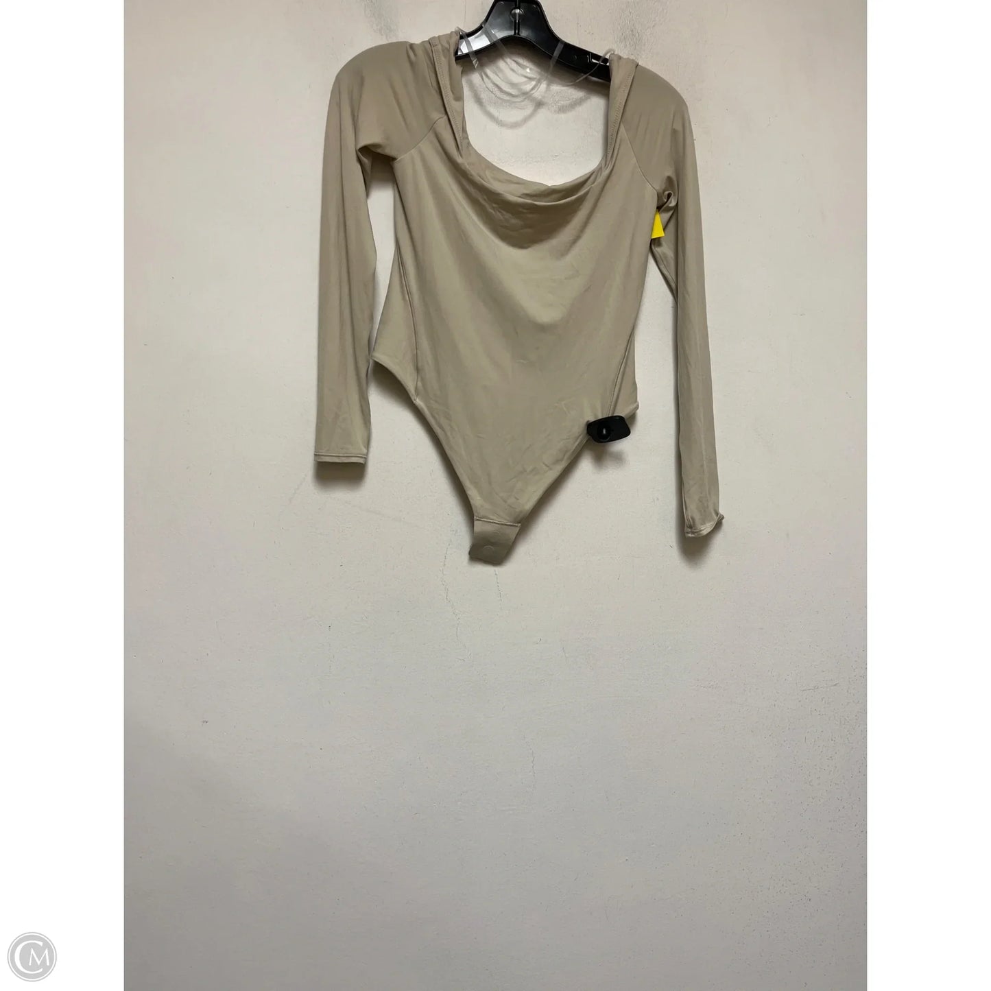 Athletic Top Long Sleeve Crewneck By Lululemon In Beige, Size: S