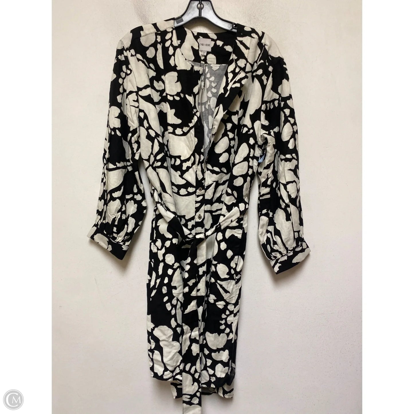 Dress Casual Short By Nic + Zoe In Black & White, Size: L